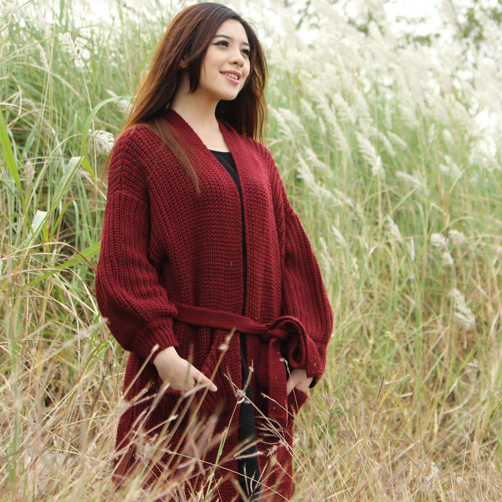 双生花文艺中<em>长款</em>毛衣<em>开衫酒红色</em>宽松长袖针织