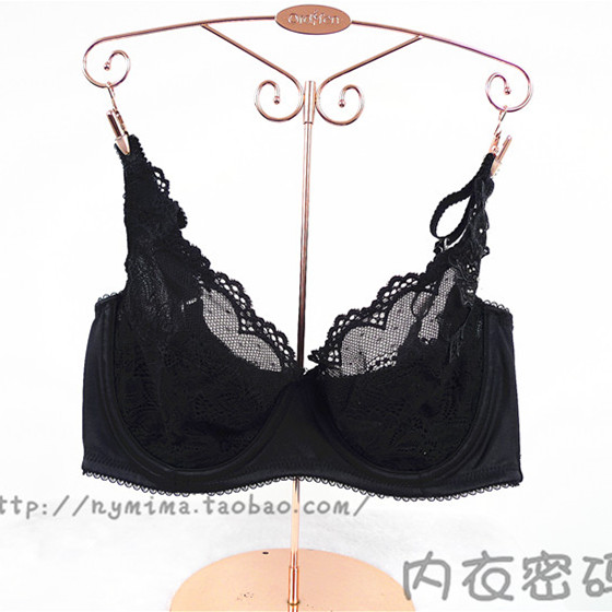 <em>欧迪芬</em>14新品超薄调整型收副乳蕾丝刺绣少女