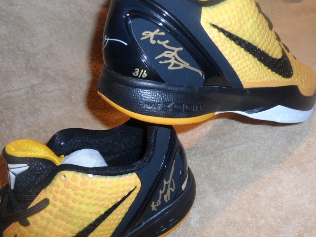 @ NBA科比亲笔签名球鞋 KOBE亲笔签名 科比