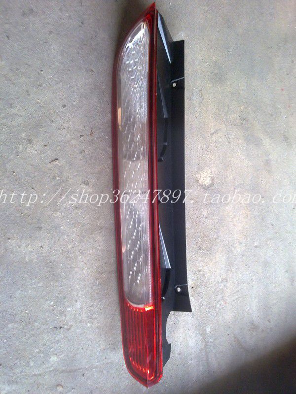 福特福克斯09款-10款 11款 13经典款两厢尾灯