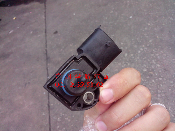 富豪原装拆车件沃尔沃S40燃油压力传感器 压