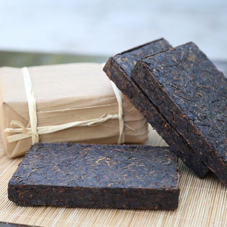 云南普洱茶熟砖 6年的普洱陈香砖茶紧压茶 购