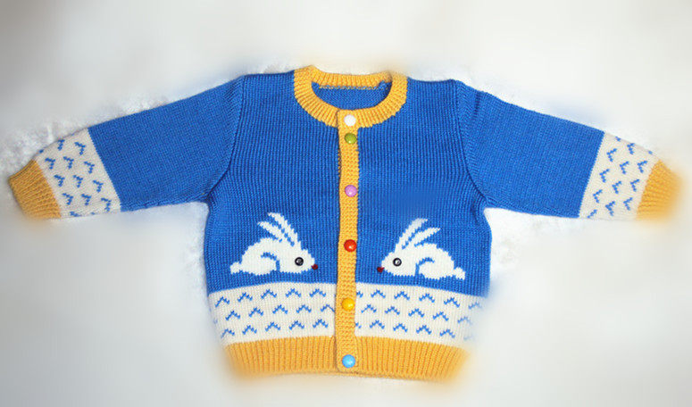 <em>毛衣</em>纯手工<em>编织</em>1-2周岁<em>儿童毛衣</em>天蓝色小兔子
