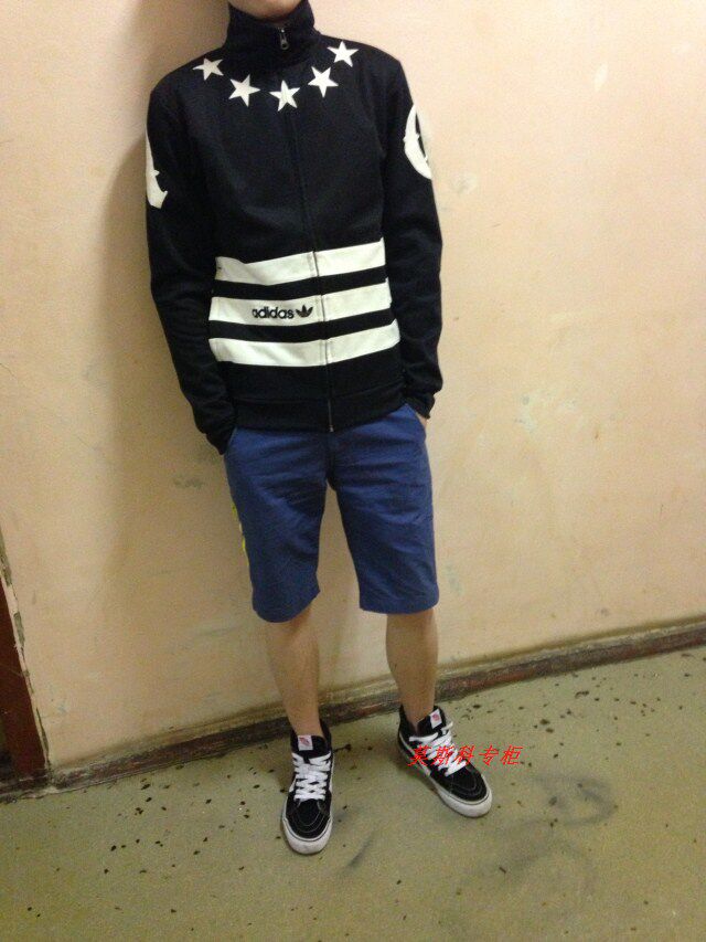 莫斯科专柜 <em>adidas</em> 三叶草 <em>经典</em>五芒星<em>外套</em>夹克
