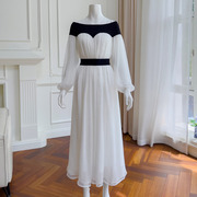 法式优雅性感一字领长裙，女遮肉灯笼长袖，黑白撞色雪纺连衣裙68126