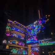 幕墙灯饰画大型商场广场楼体亮化工程，设计h户外墙体led霓虹灯装