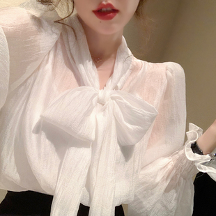 byyou白色真丝皱蝴蝶结衬衫，女春季泡泡袖衬衣，两件套含内搭吊带