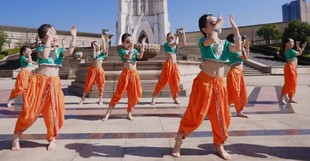 儿童印度舞蹈服装民族异域，印度姑娘肚皮舞民族舞，花儿朵朵表演出服