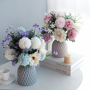 电视柜仿真花高品质高级干花放客厅餐桌上的摆件，假花朵绢花带花瓶