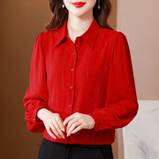 红色衬衫女士装早春秋季2023年缎面上衣时尚洋气小衫长袖衬衣