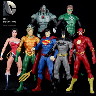 dc漫画正义联盟蝙蝠侠，超人神奇女侠海王闪电侠，可动手办模型玩具