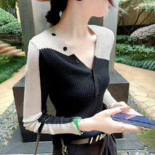 经典设计感针织衫欧美气质拼色长袖打底衫修身薄款V领套头毛衣女