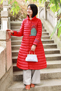 拜年战袍红色中国风轻薄羽绒服女中长款冬季民族风刺绣外套白鸭绒