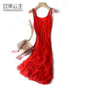 红色真丝连衣裙女2022大牌气质夏季显瘦度假长款桑蚕丝吊带裙