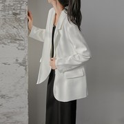 白色西装外套女春秋，休闲设计感小众，高级感小个子西服气质宽松