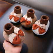 婴儿鞋子女宝宝冬季加绒保暖棉鞋新生儿脚套防掉护脚步前鞋0一1岁