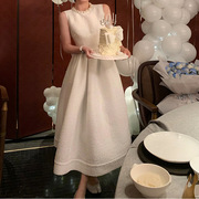 越南小众赫本风珍珠领连衣裙，法式收腰设计感白色气质无袖长裙1436