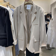 米色小西装外套女2024年ins复古港风韩版减龄设计感小众西服