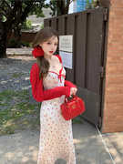 红色吊带碎花连衣裙子女2024早春季小个子穿搭包臀长裙套装夏