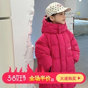 冬季韩版男女童加厚保暖外套时尚长款儿童羽绒服英文双拉链玫红色