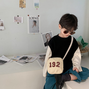 网红儿童包包斜挎包2021年男童零钱包时尚帆布包宝宝装饰包潮