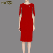 连衣裙女春秋红色中袖圆领，钉珠修身包臀裙气质，显瘦中长礼服裙