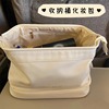 云朵化妆包女2023流行手提包，旅行包化妆品收纳盒高级感大容量
