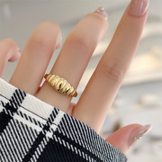 欧美跨境INS风金色质感钛钢牛角包戒指 时尚个性镀金指环食指