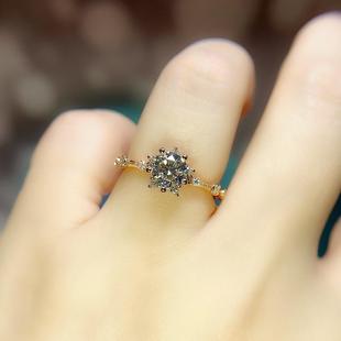 美国莫桑石s925纯银六爪钻戒，女1克拉玫瑰金花朵(金花朵)仙气甜美蕾丝戒指