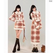 香香公主2023冬季时尚法式小香风格子套装，毛绒外套半身长裙