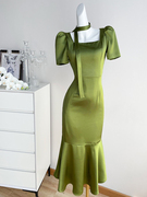 绿色复古方领短袖连衣裙女夏季长裙法式轻奢高级感气质包臀鱼尾裙
