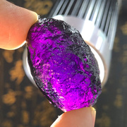 稀少乌拉圭紫陨石吊坠原石，裸石项坠宇宙矿物把玩紫矿石挂件标本