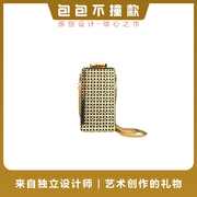 Coin Qian春季 窗棱格金属硬质复古手包 单肩 斜跨 手拿