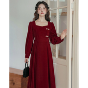 秋季女装新中式复古丝绒，红色回门订婚裙收腰显瘦连衣裙小个子