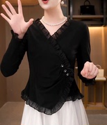 黑色v领性感法式小香风名媛，蕾丝不规则长袖，显瘦遮肚打底衫上衣