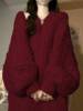 酒红色慵懒毛衣女2023冬季韩系设计感小众V领麻花针织衫上衣