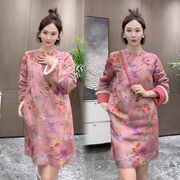 新中式复古盘扣设计感花卉，连衣裙女冬季遮肉显瘦洋气减龄短裙