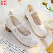 原创新中式鞋子中国风圆头，高跟鞋古风高跟绣花鞋，盘扣民族风低帮鞋