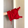 红色辣妹修身设计感吊带背心，女夏季小众气质短款显瘦绑带收腰上衣