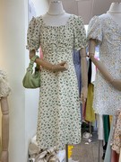 十三行韩版2024夏装，时尚潮流显白气质，方领拉皱长款碎花连衣裙