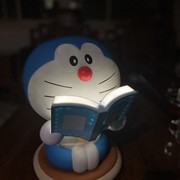 超大号看书叮当猫发光手办创意睡眠触控夜灯公仔潮玩新年礼物