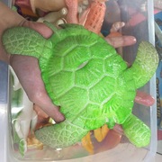 巨型吸水膨胀卡通海洋动物，大号泡水变仿真大乌龟玩具特大海绵宝宝