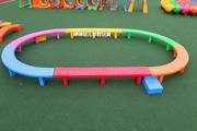 幼儿园早教儿童感统训练平衡木半月摇弯曲s独木桥幼儿园户外玩具