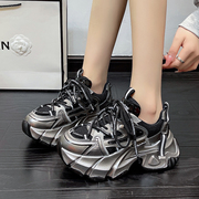 韩版银色厚底拼色休闲运动鞋，女2024春系带，增高真皮松糕老爹鞋