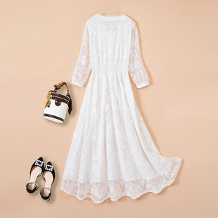 大码女装法式白色蕾丝连衣裙，2023年秋装微胖mm九分袖中长款裙