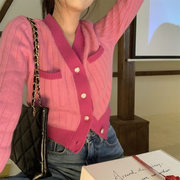 秋季女装2022年设计感小众v领粉色，毛衣外套短款针织开衫上衣