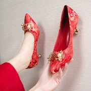 中跟婚鞋女2021红色孕妇新娘鞋细跟踩堂鞋粗跟中式婚礼秀禾鞋