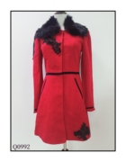 珍思薇尼冬季红色，女装拼接风衣，单排扣立体收腰钉珠女短款外套