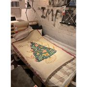 Merry Christmas圣诞节金线装饰松鼠松树90*150毯子挂毯沙发毯