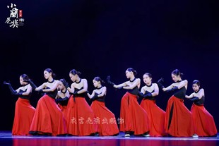 雪龙吟万疆儿童芒种国潮风，古典少儿街舞现代爵士舞蹈演出服大摆裙